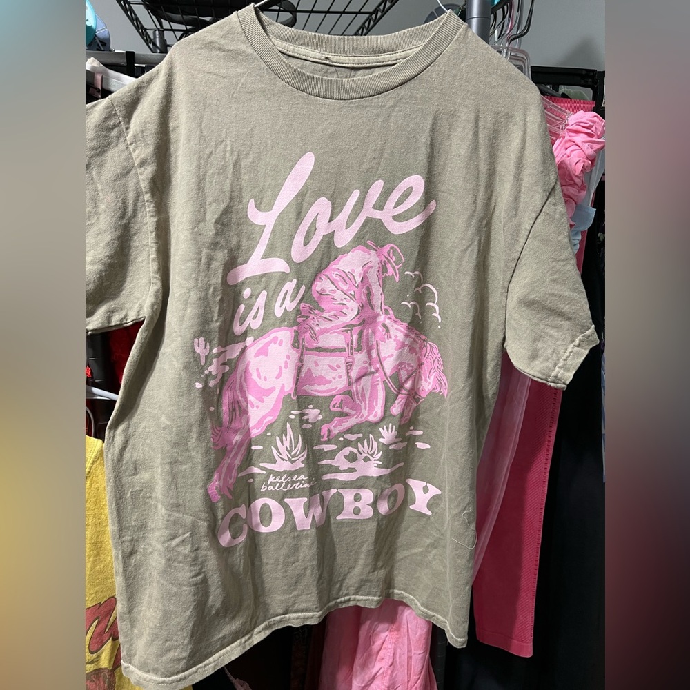 Kelsea Ballerini graphic tee.   “Love is a Cowboy”